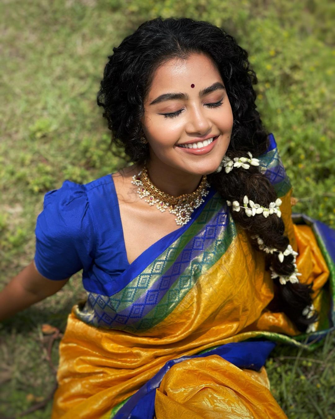 anupama saree looks-min | Fashionworldhub